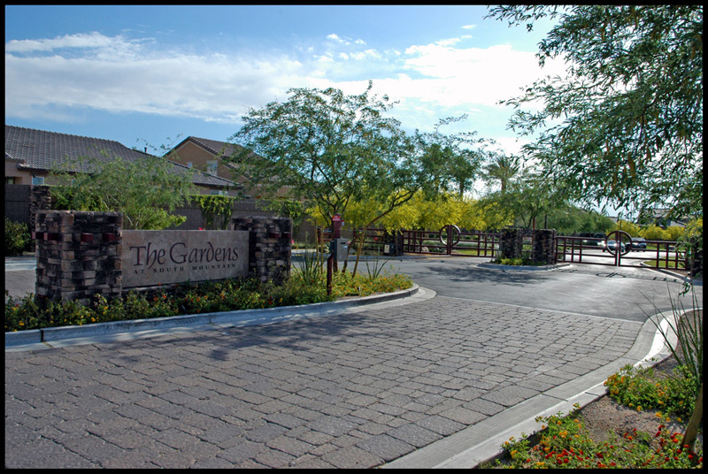 04-gatedentrance