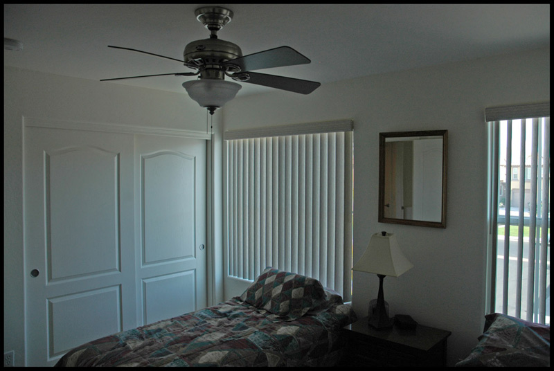 25-bedroom1