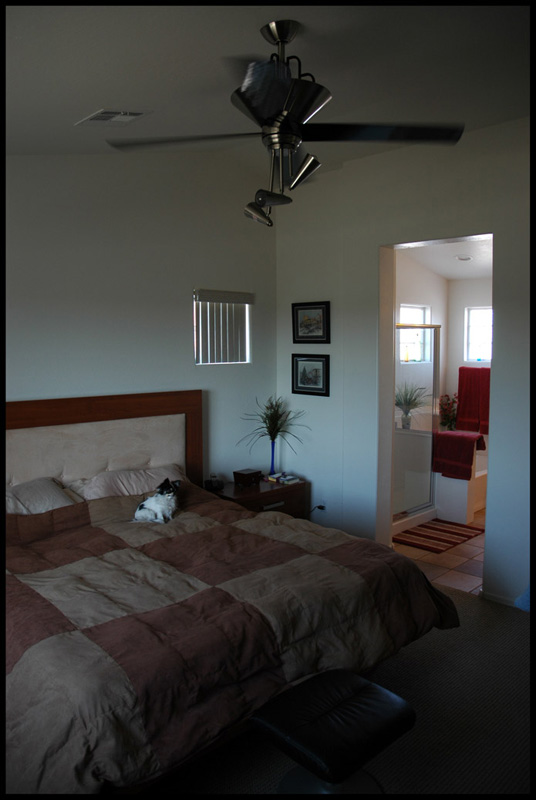 32-masterbedroom